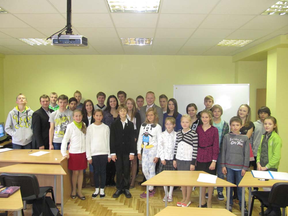 Skolenu parlaments 08